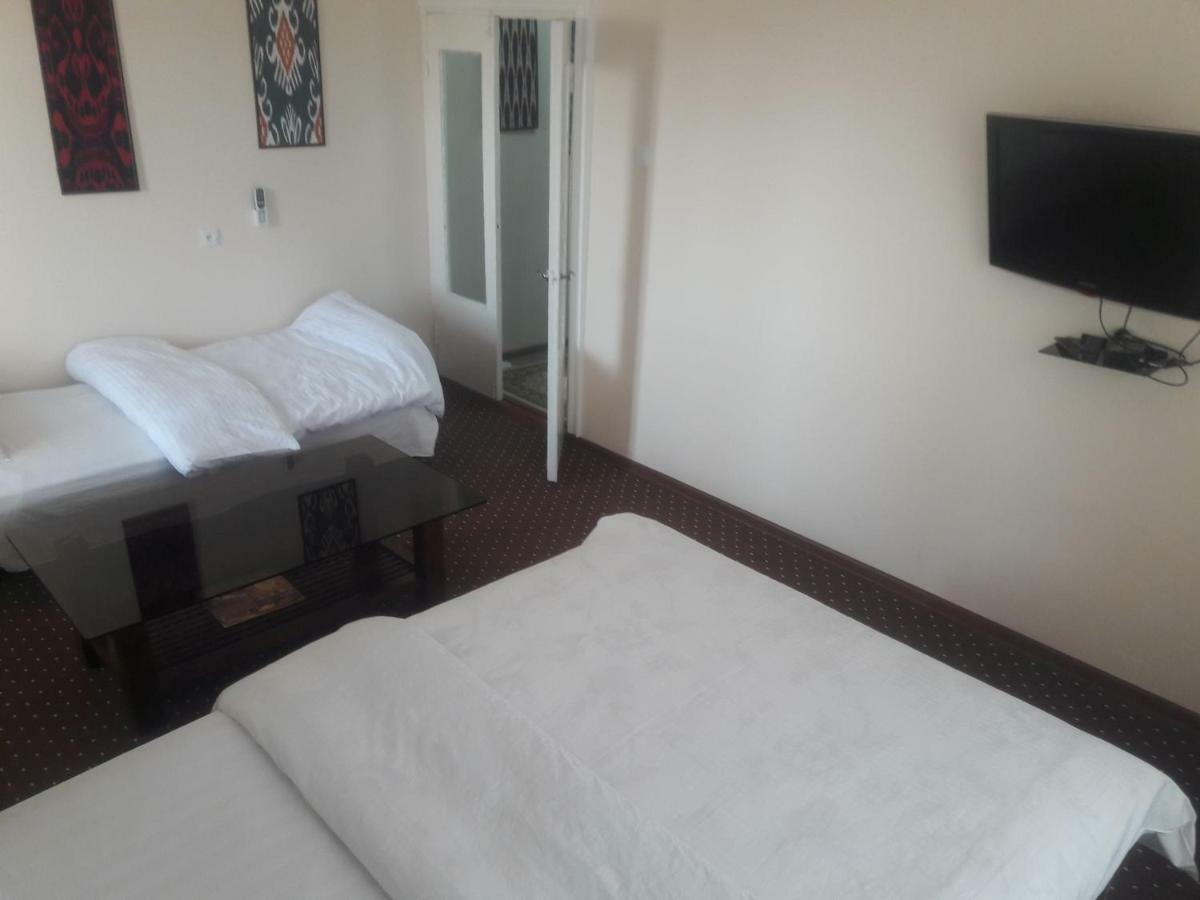 Manzur Appartement Fargʻona Buitenkant foto
